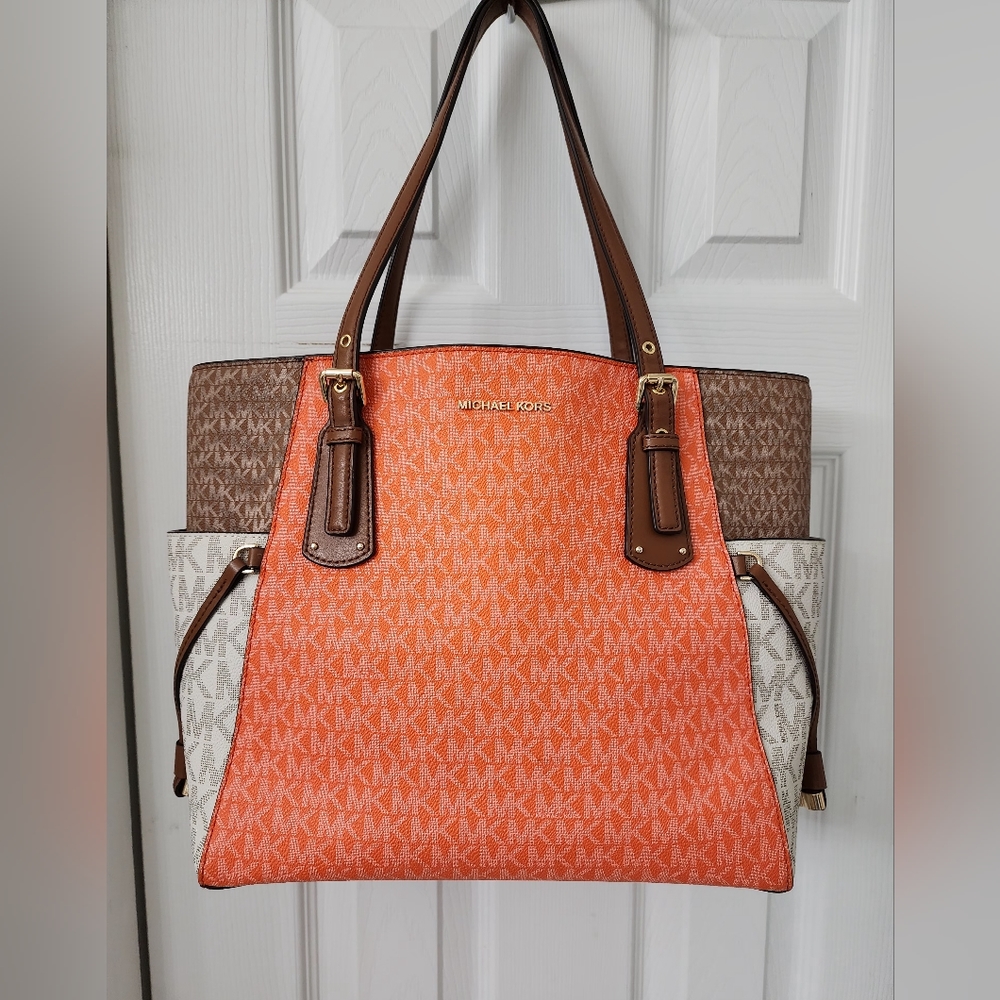 Michael Kors Voyager East West Tote Bag